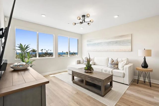 1105 S. Cleveland Street 311, Oceanside, CA 92054