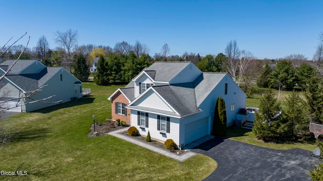 11 Mallard Cove, Malta, NY 12019