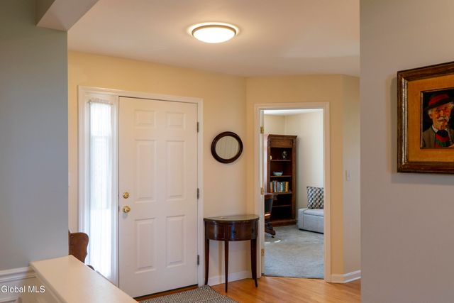 11 Mallard Cove, Malta, NY 12019