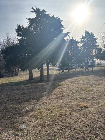 2569 Valley Road, Fulton, KS 66738