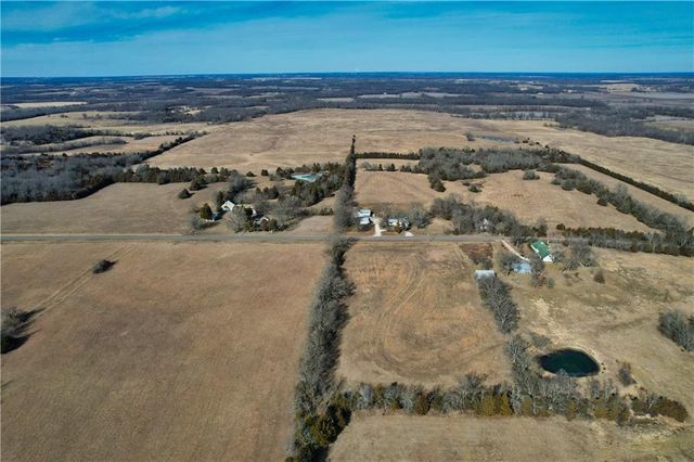 2569 Valley Road, Fulton, KS 66738