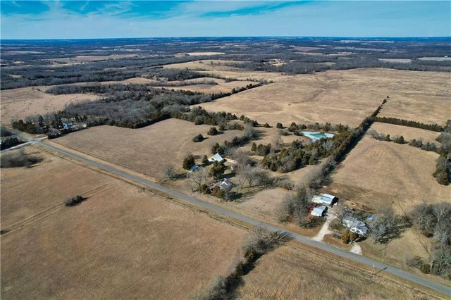 2569 Valley Road, Fulton, KS 66738