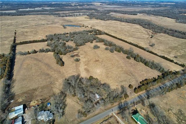 2569 Valley Road, Fulton, KS 66738