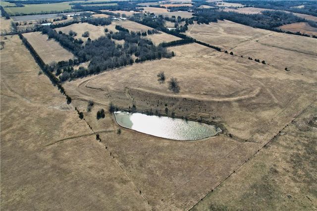 2569 Valley Road, Fulton, KS 66738