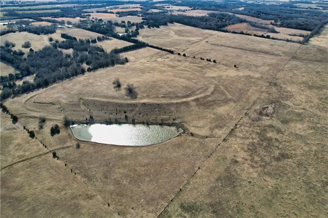 2569 Valley Road, Fulton, KS 66738