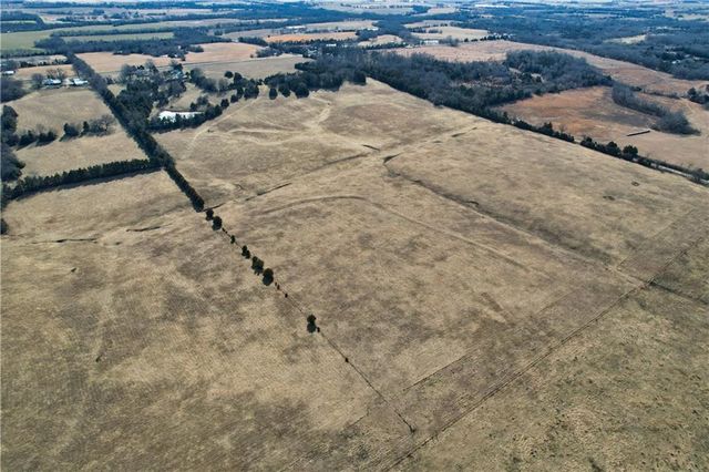 2569 Valley Road, Fulton, KS 66738