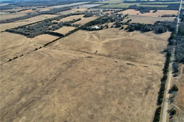 2569 Valley Road, Fulton, KS 66738