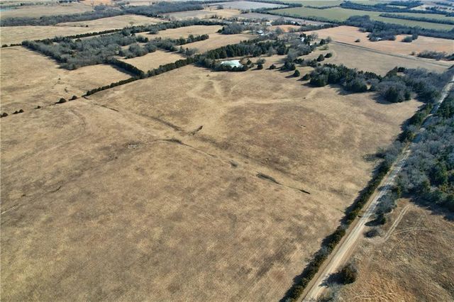 2569 Valley Road, Fulton, KS 66738