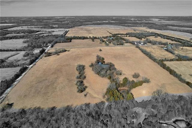 2569 Valley Road, Fulton, KS 66738