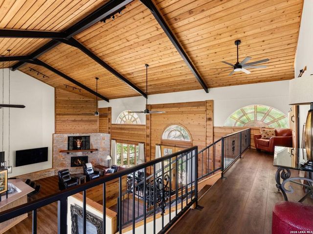 1210 COUNTRY PIKE, Canyon Lake, TX 78133