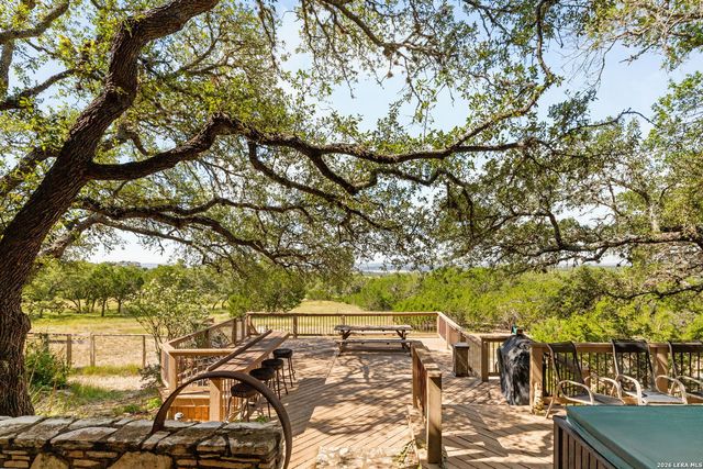 1210 COUNTRY PIKE, Canyon Lake, TX 78133