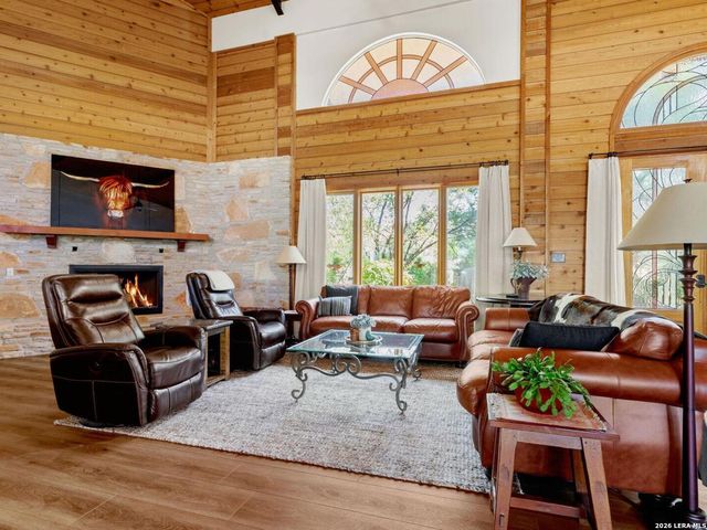 1210 COUNTRY PIKE, Canyon Lake, TX 78133