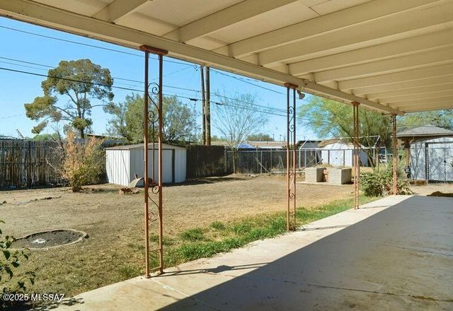 2120 E 33rd Street, Tucson, AZ 85713