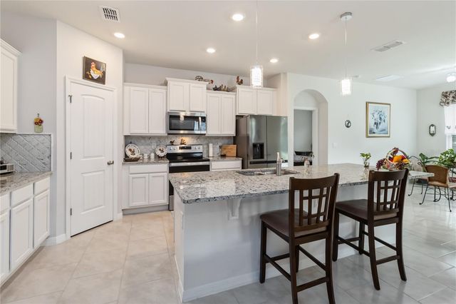 2916 HOODED CRANE COVE, St Cloud, FL 34773
