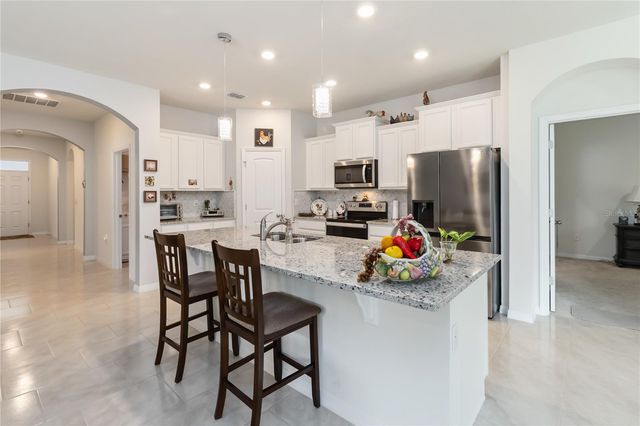 2916 HOODED CRANE COVE, St Cloud, FL 34773