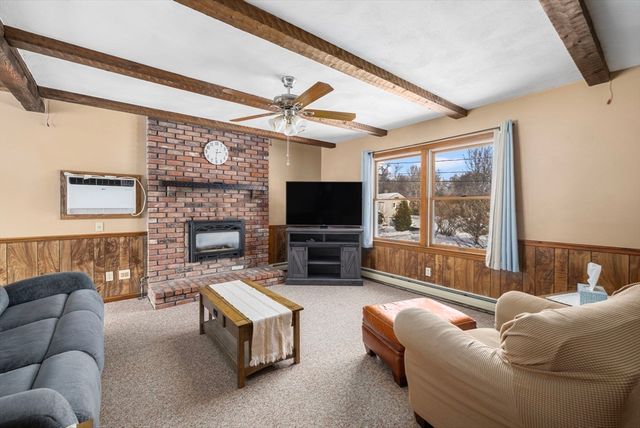 45 Obannon Pl, Swansea, MA 02777