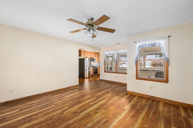 45 Obannon Pl, Swansea, MA 02777