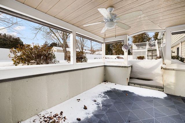 45 Obannon Pl, Swansea, MA 02777