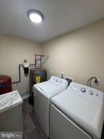 65 DILLOW LN, Harpers Ferry, WV 25425