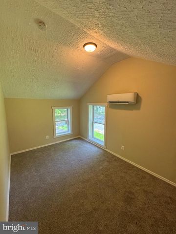 65 DILLOW LN, Harpers Ferry, WV 25425