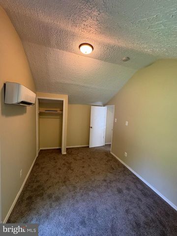 65 DILLOW LN, Harpers Ferry, WV 25425