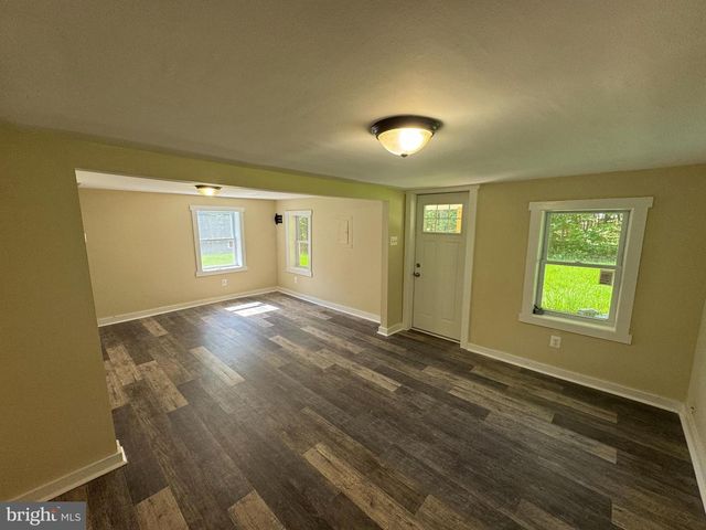 65 DILLOW LN, Harpers Ferry, WV 25425