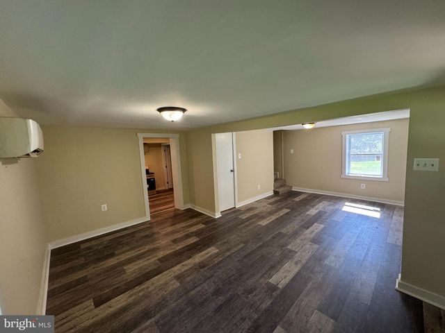 65 DILLOW LN, Harpers Ferry, WV 25425
