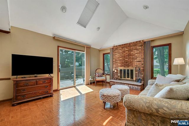86 Willowbrook Court, Paramus, NJ 07652