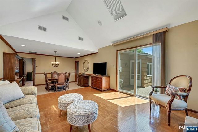 86 Willowbrook Court, Paramus, NJ 07652