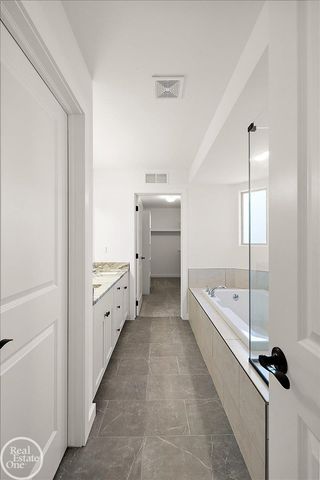 50529 Summit View Drive, Macomb Twp, MI 48044