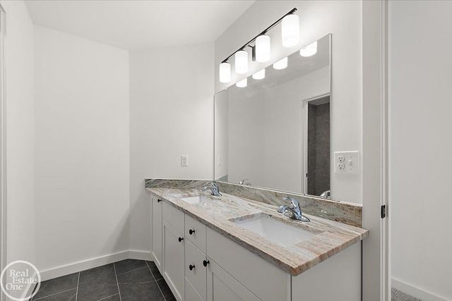 50529 Summit View Drive, Macomb Twp, MI 48044