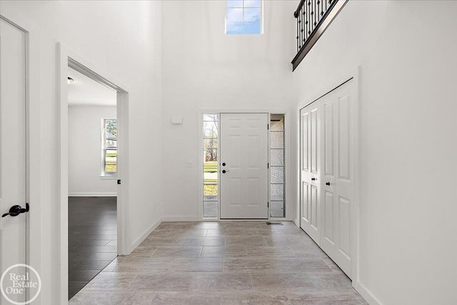 50529 Summit View Drive, Macomb Twp, MI 48044