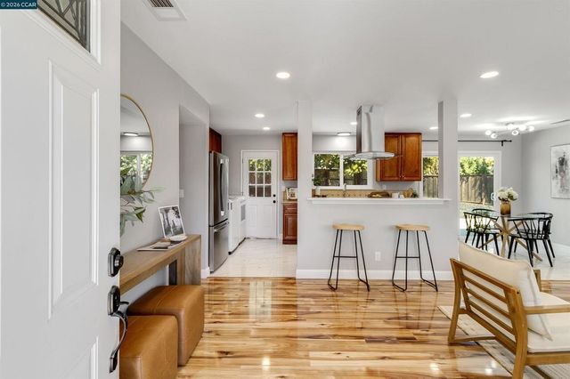 1593 Mendocino Dr, Concord, CA 94521