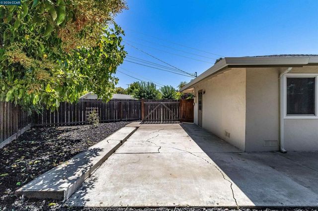 1593 Mendocino Dr, Concord, CA 94521