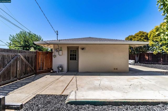 1593 Mendocino Dr, Concord, CA 94521