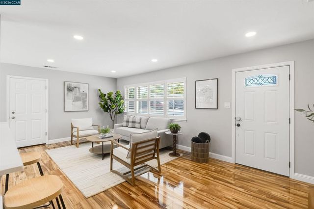 1593 Mendocino Dr, Concord, CA 94521