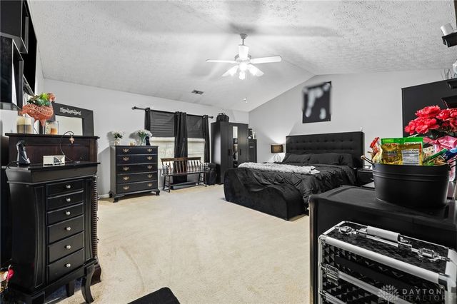 8737 Appleridge Court, Franklin, OH 45005