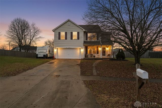 8737 Appleridge Court, Franklin, OH 45005