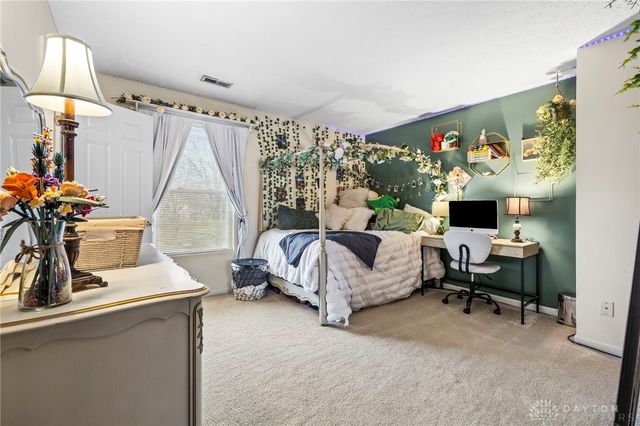 8737 Appleridge Court, Franklin, OH 45005