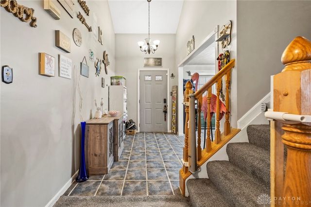 8737 Appleridge Court, Franklin, OH 45005