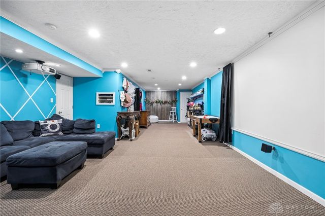 8737 Appleridge Court, Franklin, OH 45005