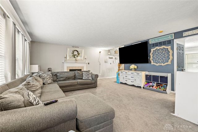 8737 Appleridge Court, Franklin, OH 45005