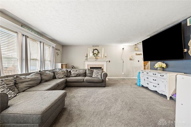 8737 Appleridge Court, Franklin, OH 45005