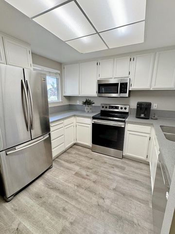 1068 Summershore Court, San Jose, CA 95122