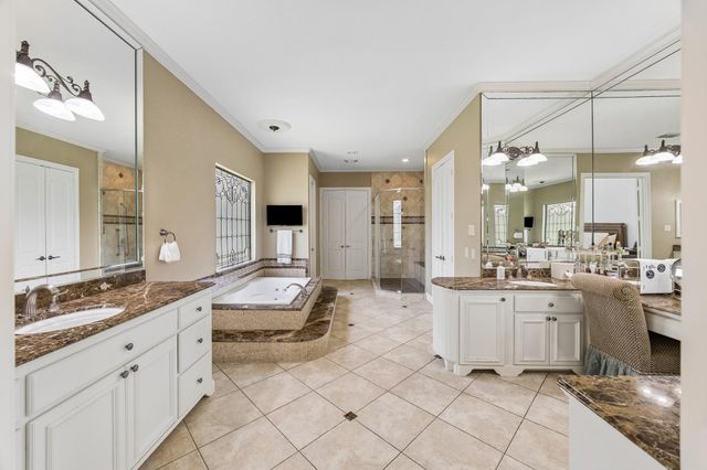 7827 Brykerwoods Drive, Houston, TX 77055