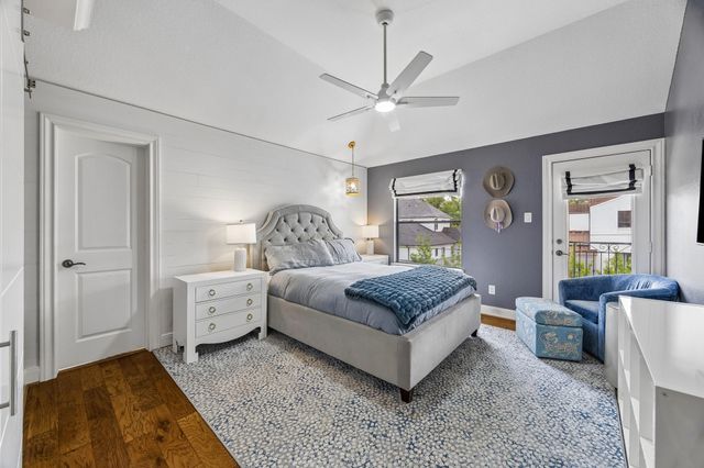 7827 Brykerwoods Drive, Houston, TX 77055