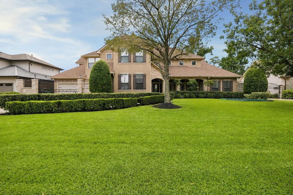 7827 Brykerwoods Drive, Houston, TX 77055