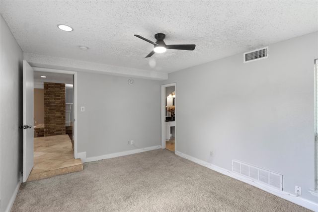 4927 Stage Line Drive, Arlington, TX 76017