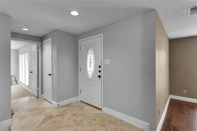 4927 Stage Line Drive, Arlington, TX 76017