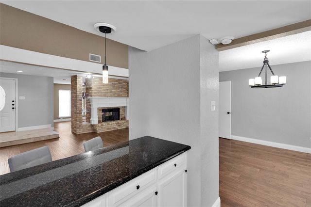 4927 Stage Line Drive, Arlington, TX 76017